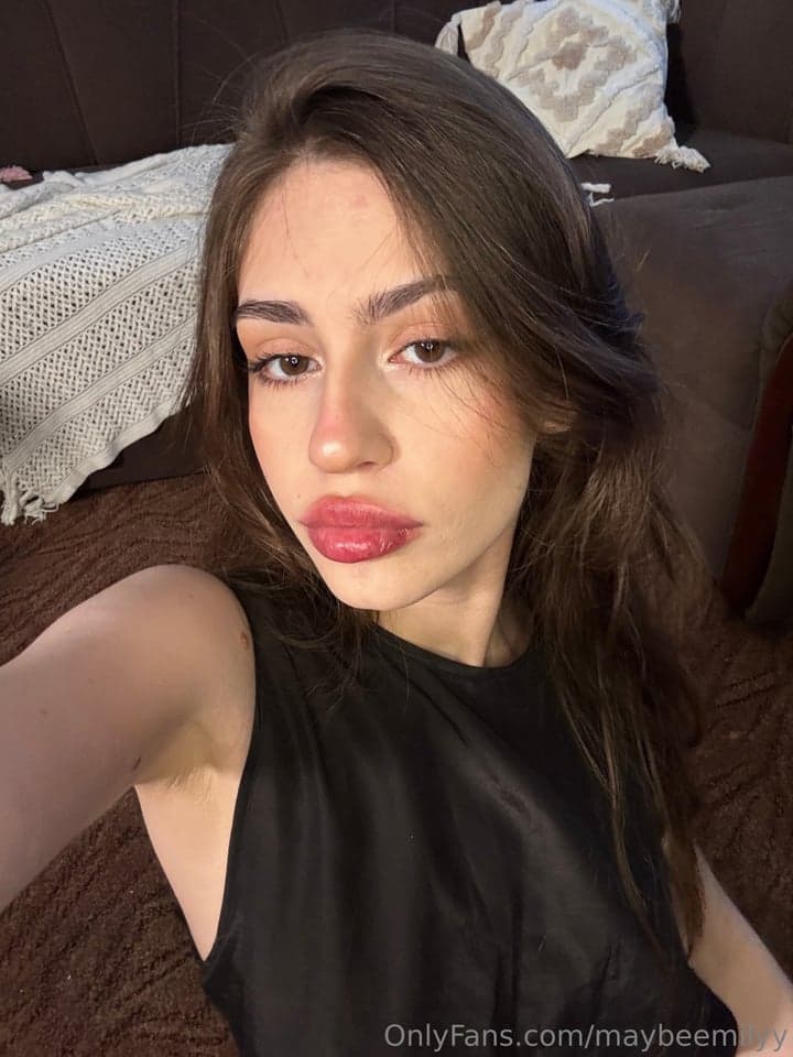 𝐸𝓂𝒾𝓁𝓎🎀